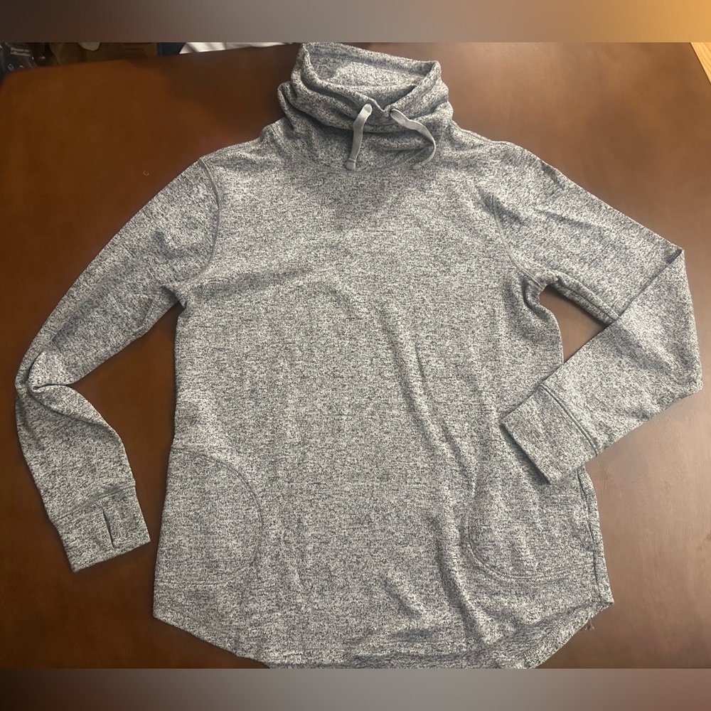 🌦️Come Clean Closet Sale🌦️ Old Navy Active Heathered Gray Pullover